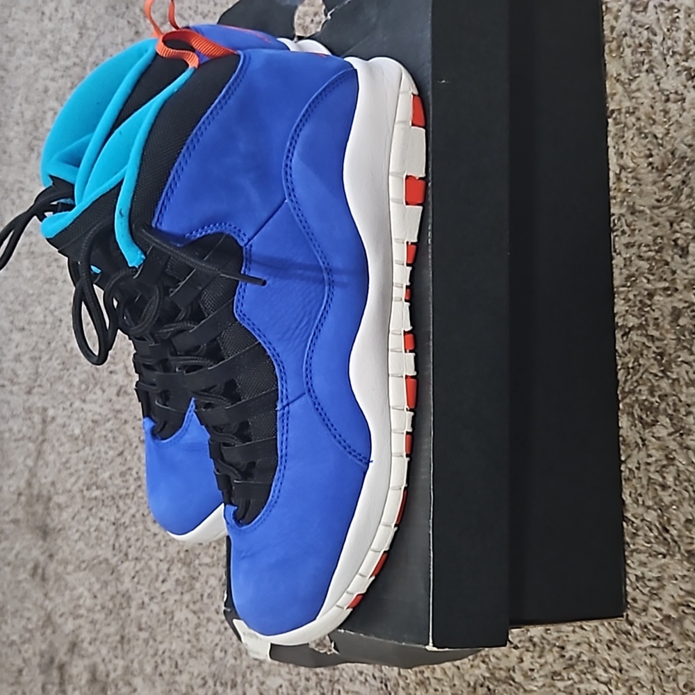 Shoes - Picture 3 of 7